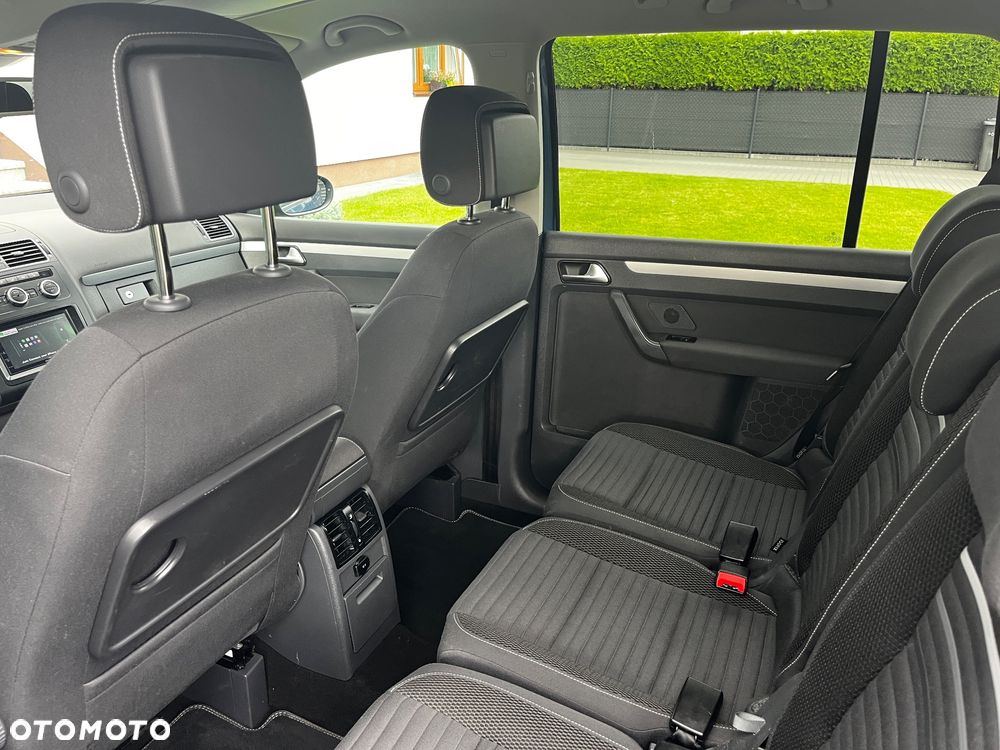 Volkswagen Touran 1.6 TDI DPF BlueMotion Technology Cup - 12