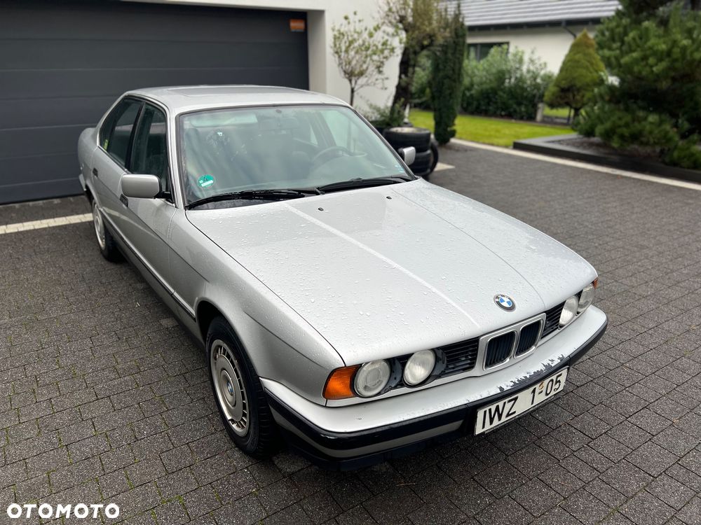 BMW Seria 5 520i - 2