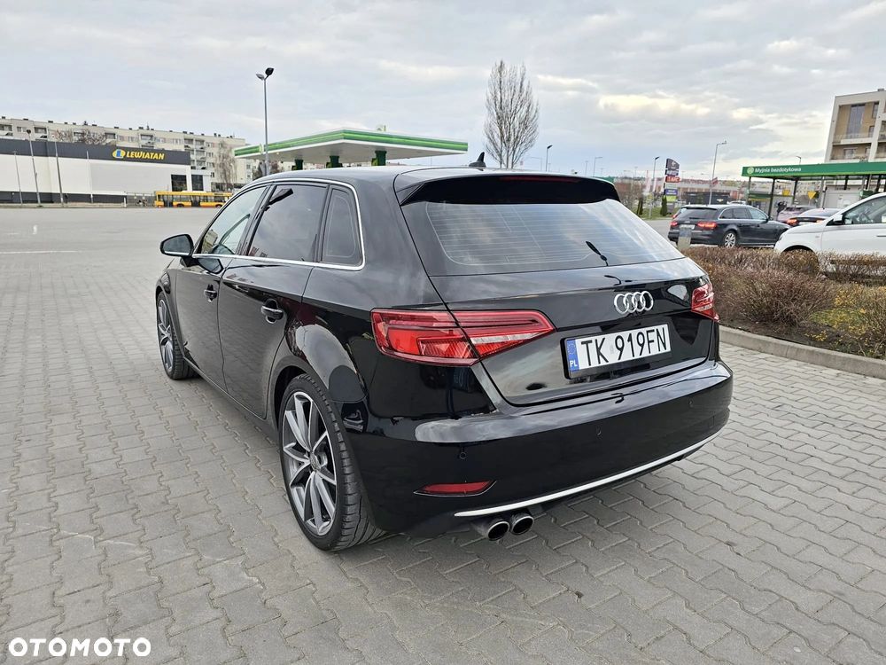 Audi A3 Sportback - 13