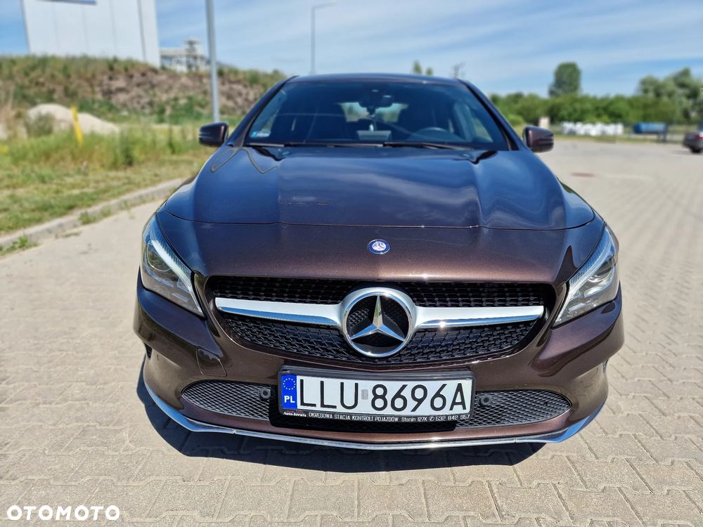 Mercedes-Benz CLA 180 7G-DCT - 2