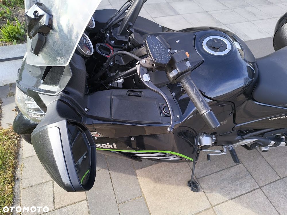 Kawasaki GTR - 7