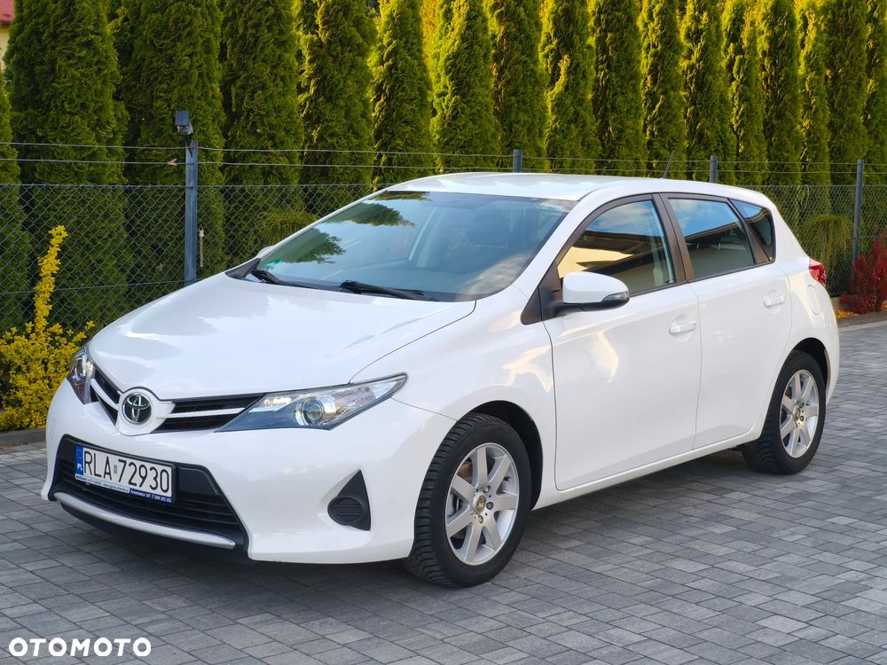 Toyota Auris 1.33 Dual-VVT-i Edition - 2