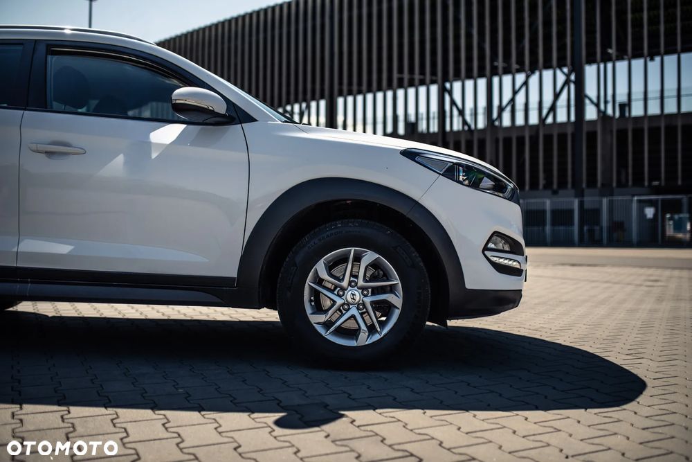 Hyundai Tucson 1.6 GDi 2WD Select - 11
