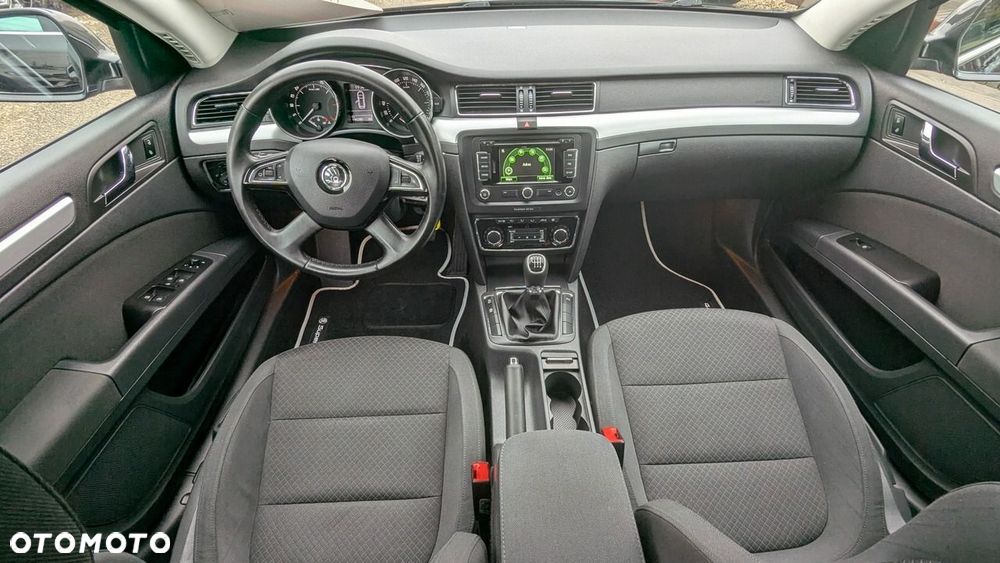 Skoda Superb 1.6 TDI Ambition Greenline - 22