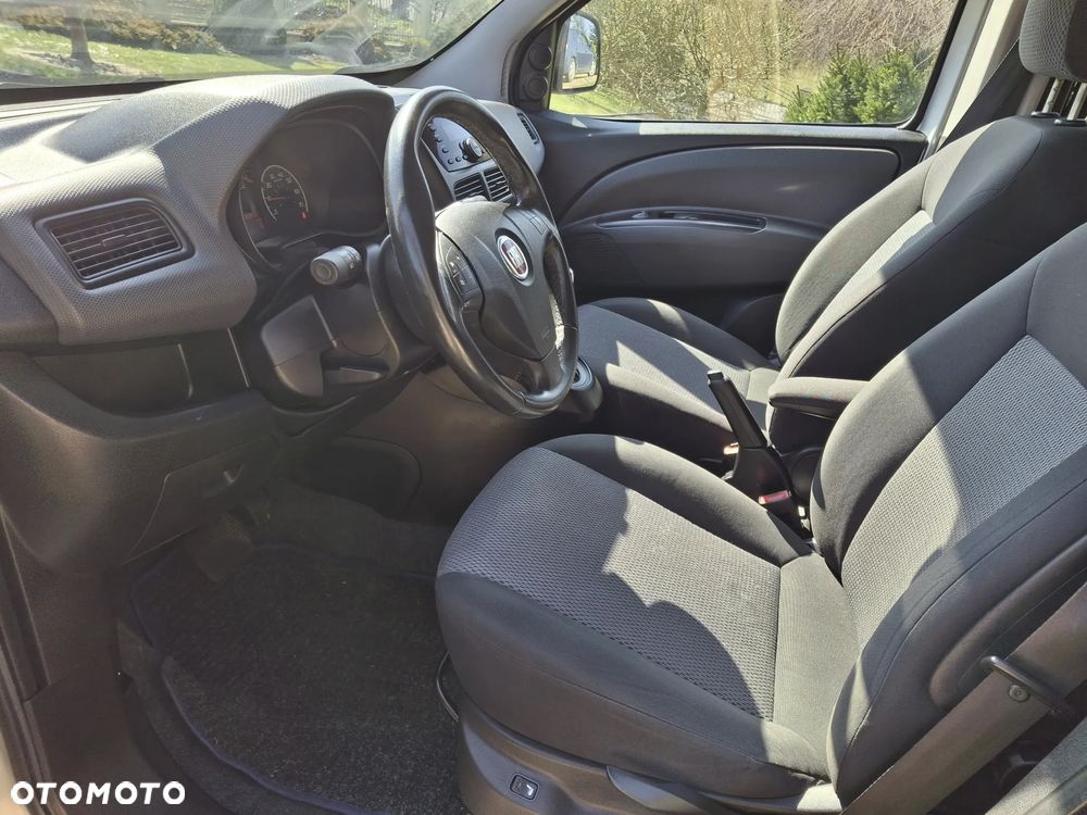 Fiat Doblo 1.6 16V Multijet Start&Stopp Dualogic Emotion Family - 10