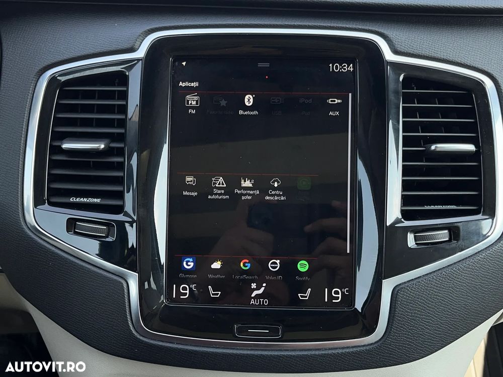 Volvo XC 90 - 30