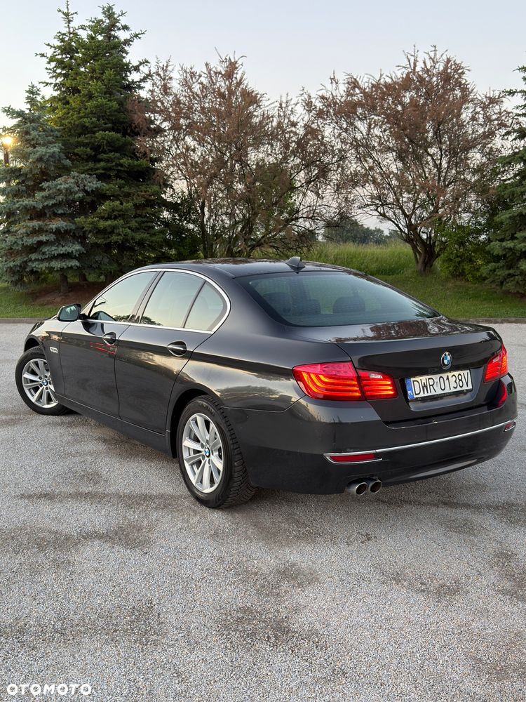 BMW Seria 5 520d Luxury Line - 6