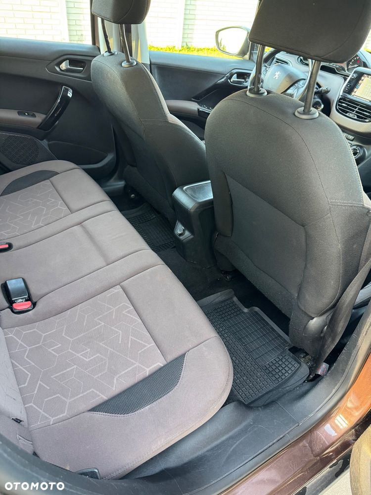 Peugeot 2008 PureTech 82 Style - 18