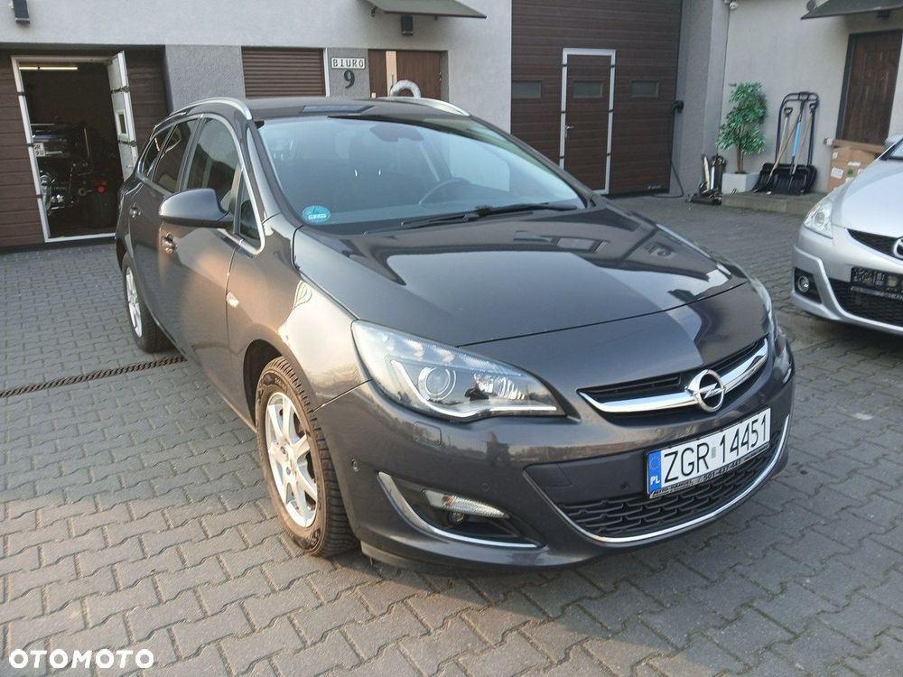 Opel Astra 1.6 CDTI Cosmo - 2