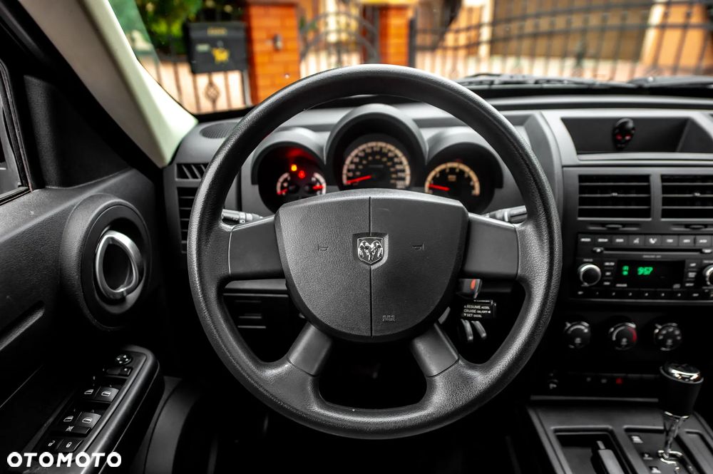 Dodge Nitro 3.7 V6 SLT - 21