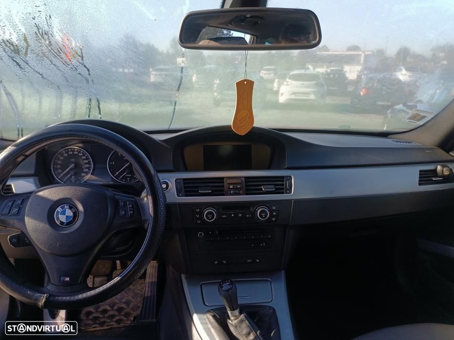 BMW 320 d Touring - 7