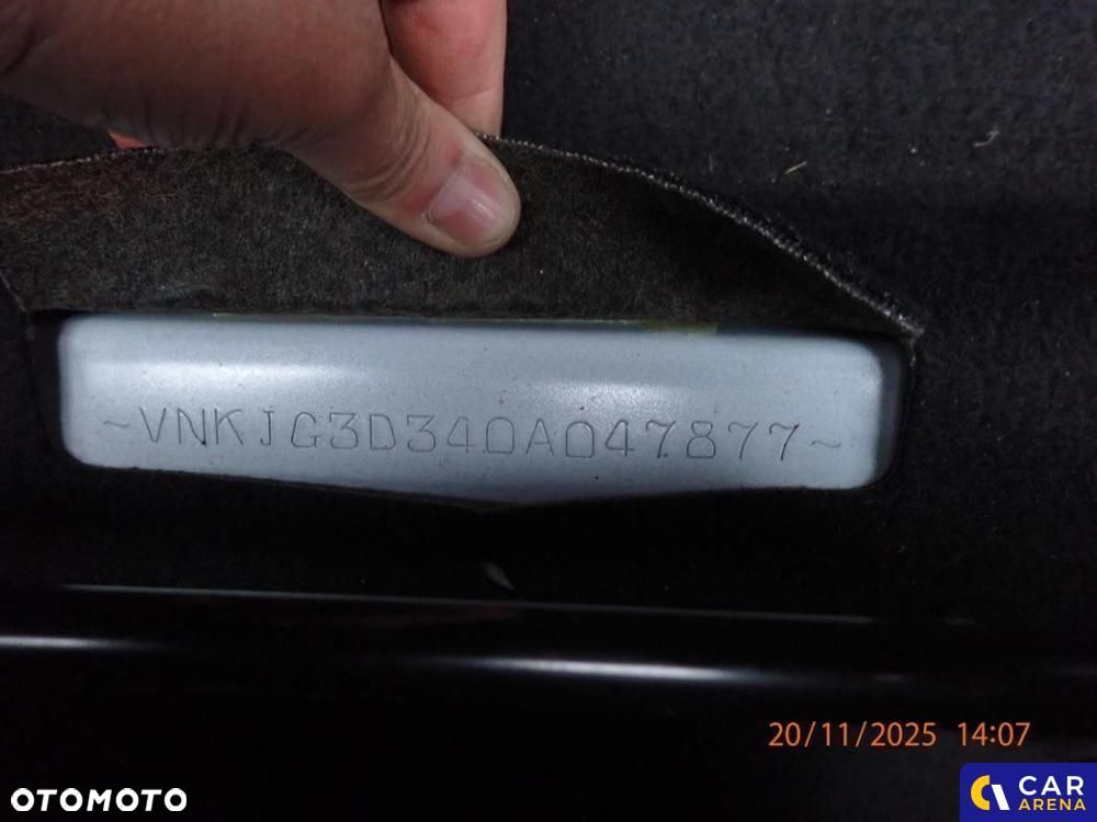 Toyota Yaris 1.5 Active - 9