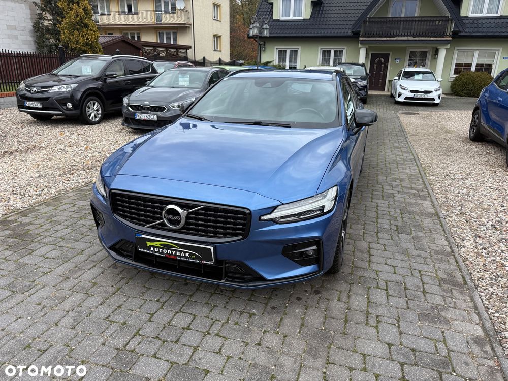 Volvo V60 B4 B R-Design - 23