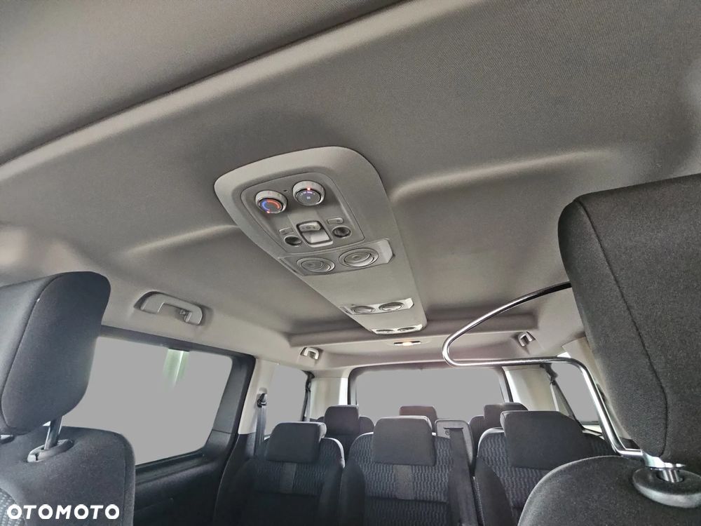 Peugeot Traveller - 26