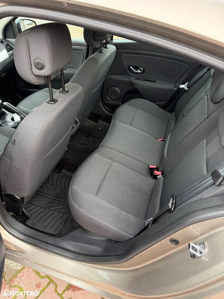 Renault Fluence 1.5dCi Expression - 10