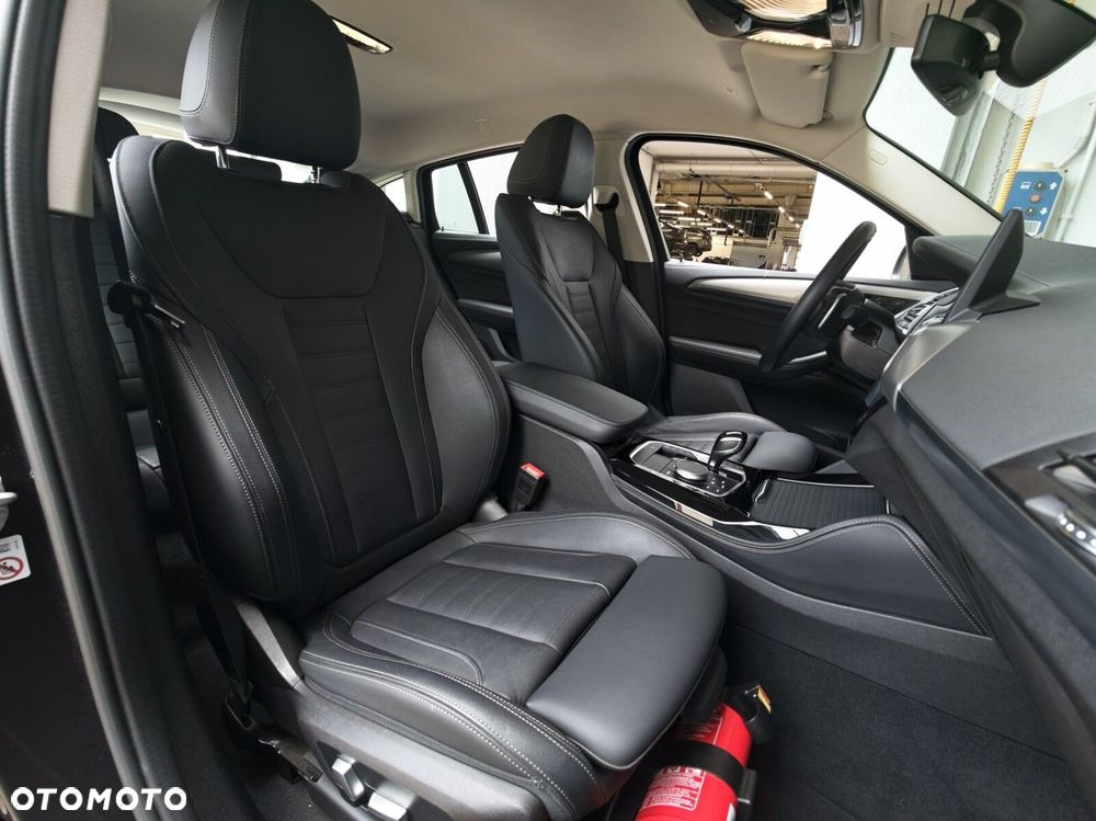 BMW X4 - 16