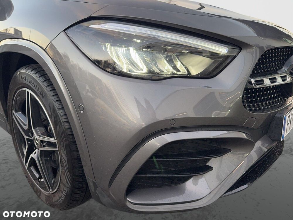 Mercedes-Benz GLA 200 AMG Line - 10