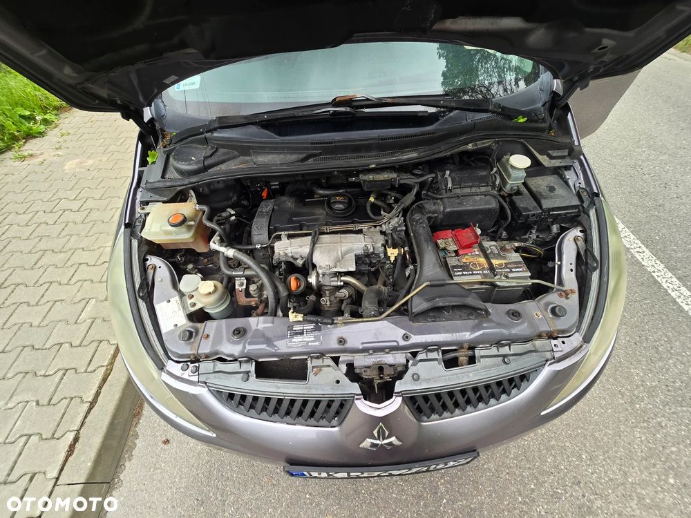 Mitsubishi Grandis 2.0 DI-D 7-Sitzer Intense - 19