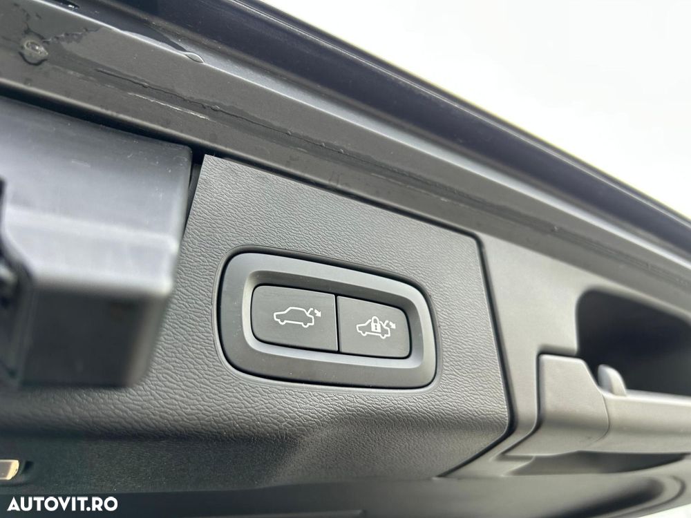 Volvo XC 60 Recharge T6 Twin Engine eAWD Inscription Expression - 32