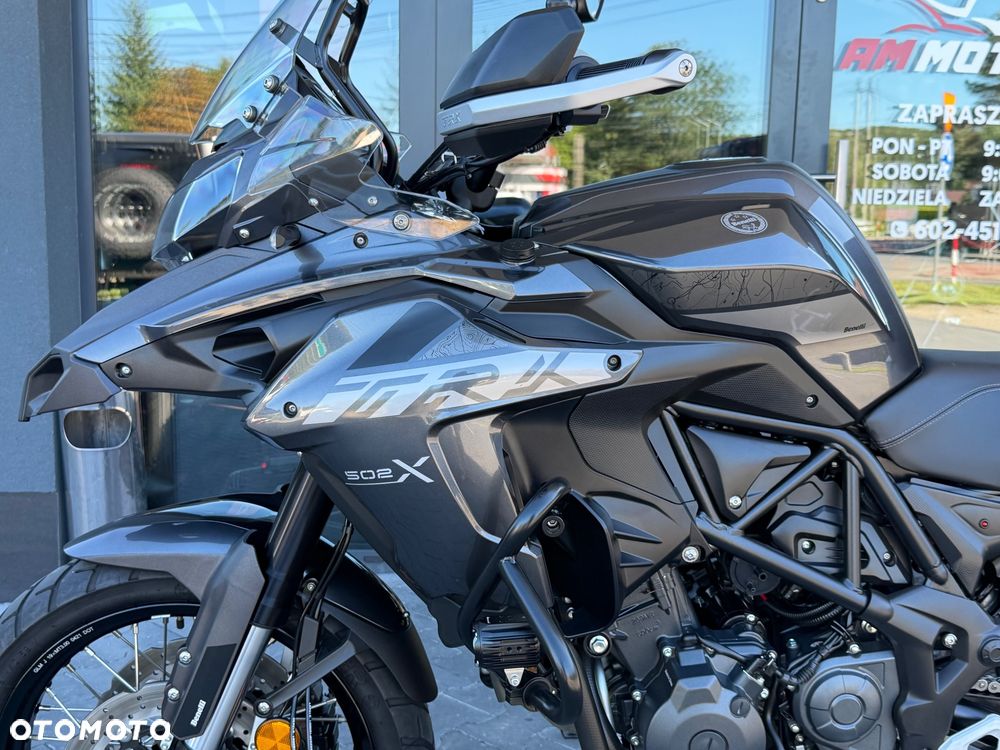 Benelli TRK 502X - 32