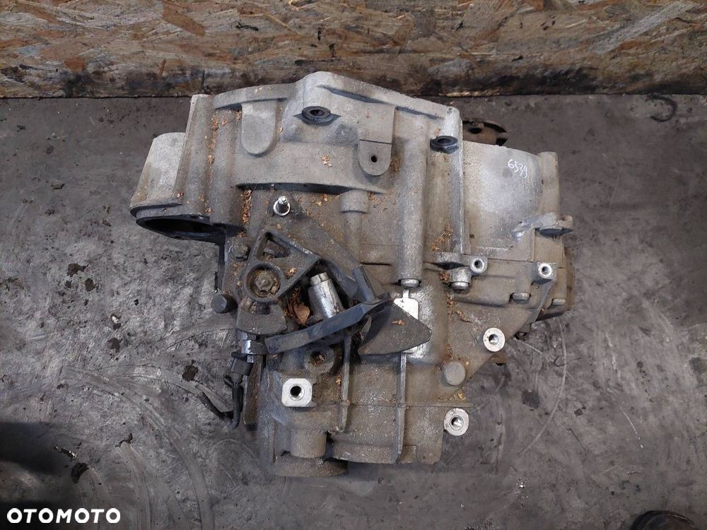 SKRZYNIA BIEGÓW SEAT ALTEA XL 2.0 TDI MANUAL 6 BIEGÓW JLU - 6