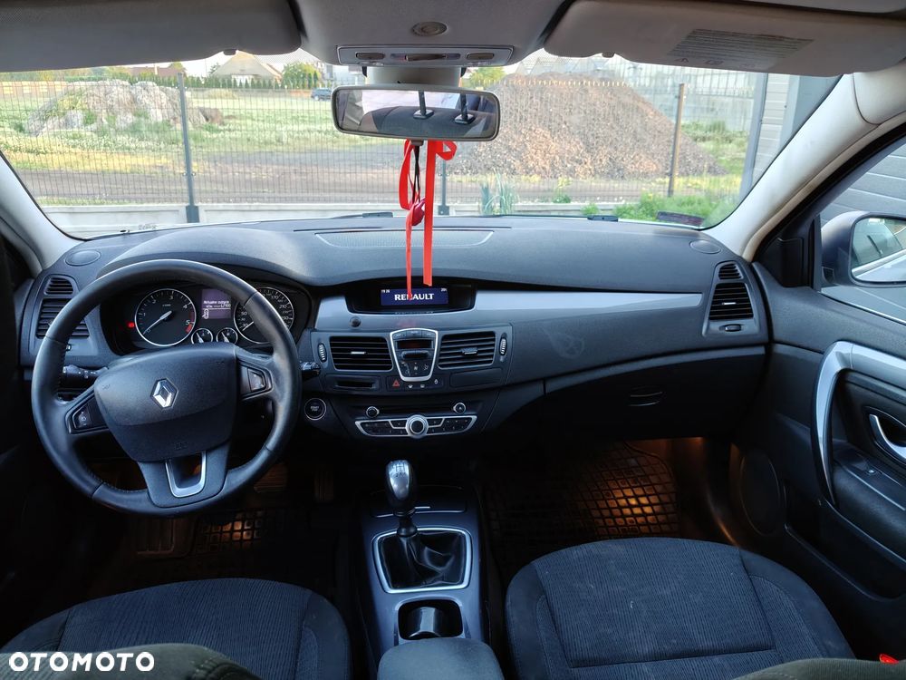 Renault Laguna dCi 110 FAP Dynamique - 11