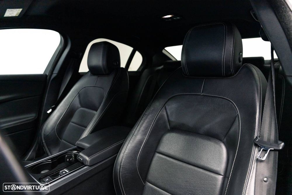 Jaguar XE 2.0 D R-Sport Aut. - 9