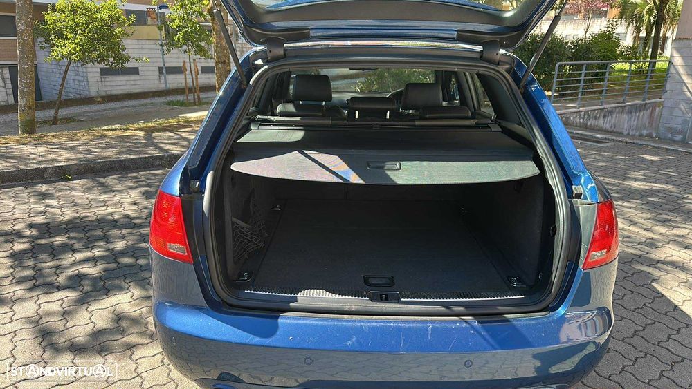 Audi A4 Avant 2.0 T FSI - 9