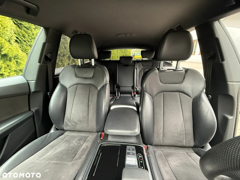 Audi Q8 50 TDI mHEV Quattro Tiptronic - 37