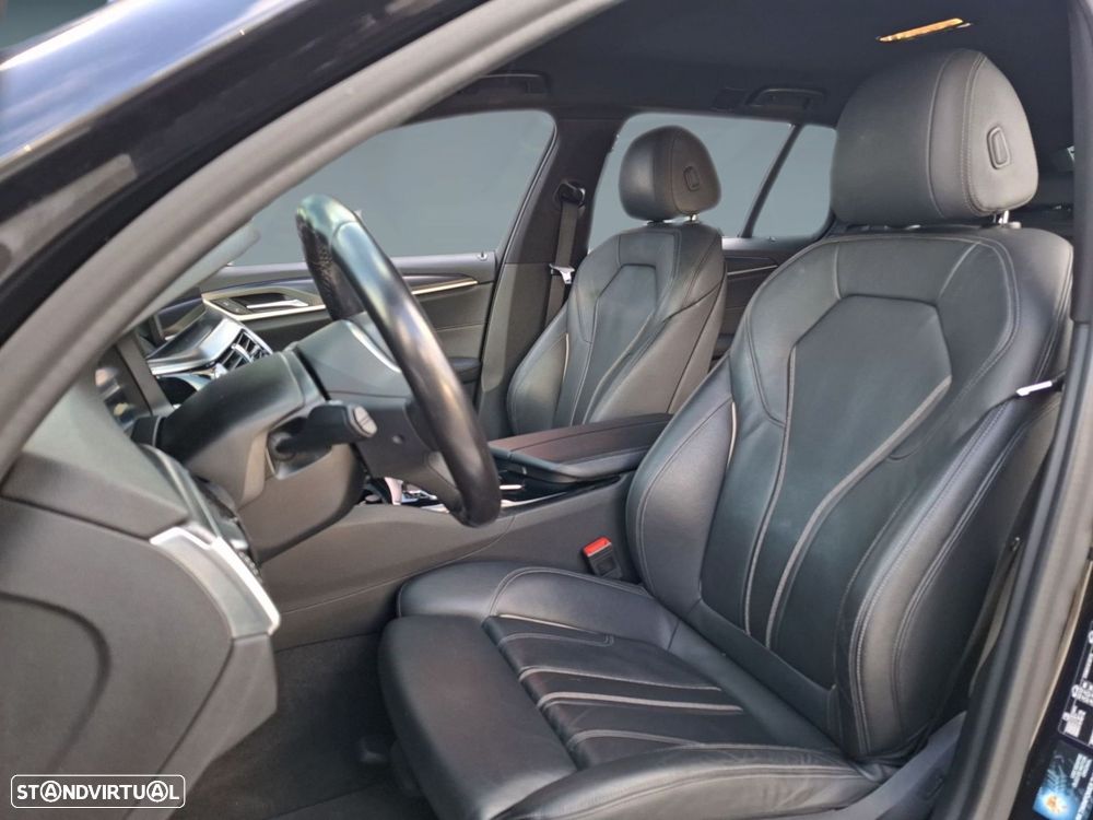 BMW 520 d Pack Desportivo M Auto - 11