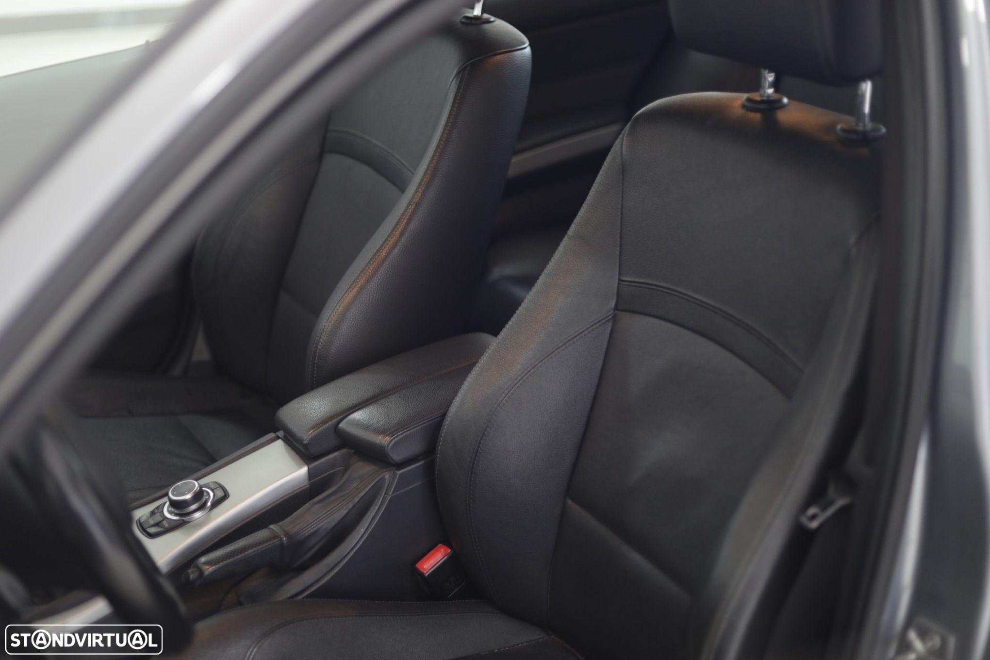 BMW 318 d Navigation - 25