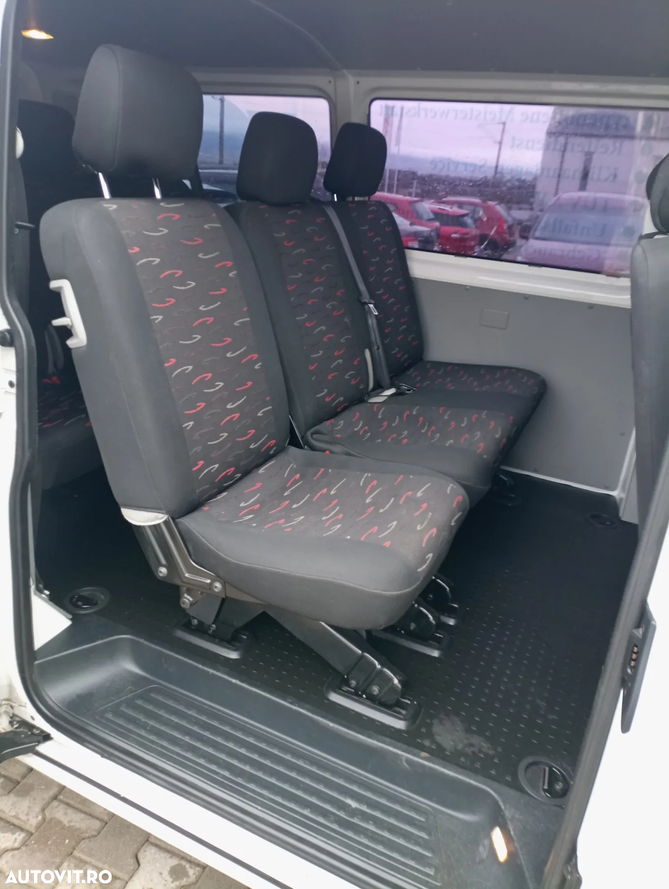 Volkswagen Transporter - 13