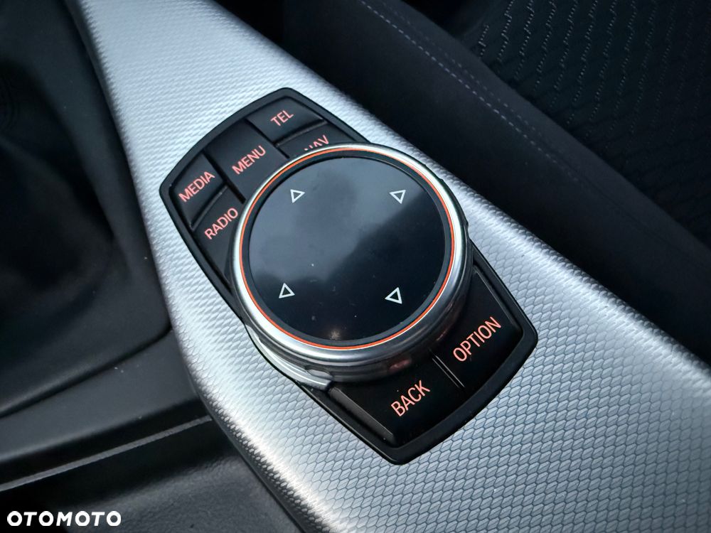 BMW Seria 1 120d BluePerformance Sport Line - 14