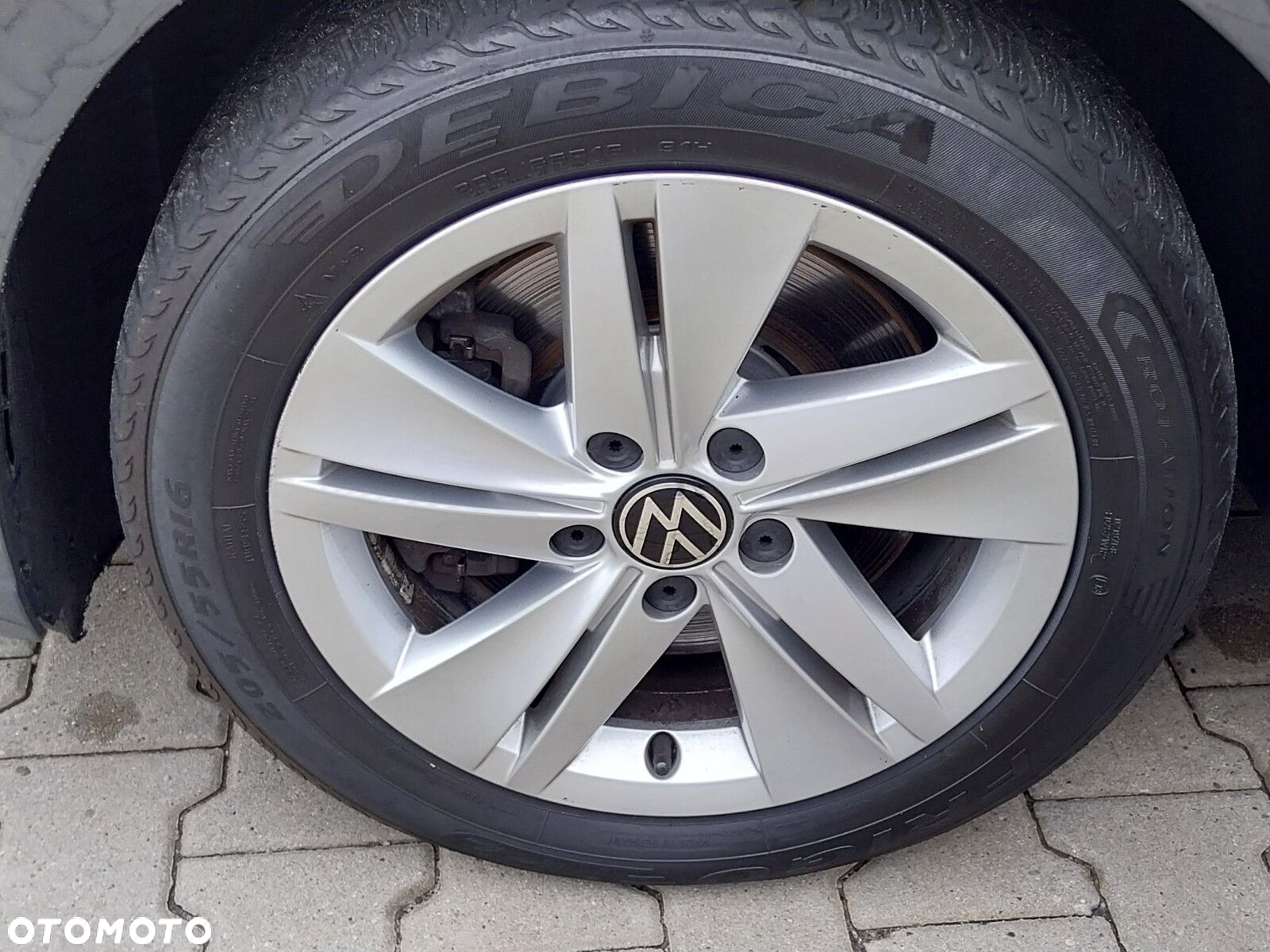 Volkswagen Golf - 12
