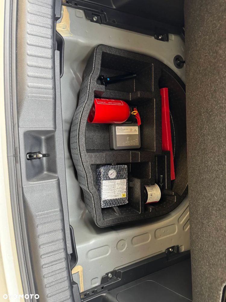 Toyota Yaris Cross Hybrid 1.5 Executive - 14