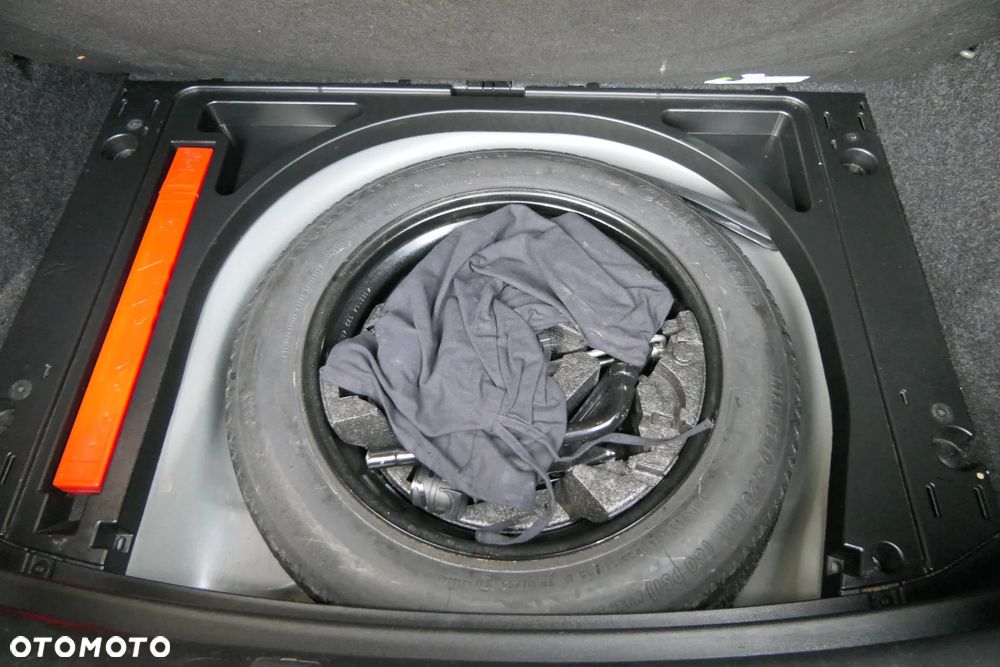 Volvo V40 D2 RDesign - 33
