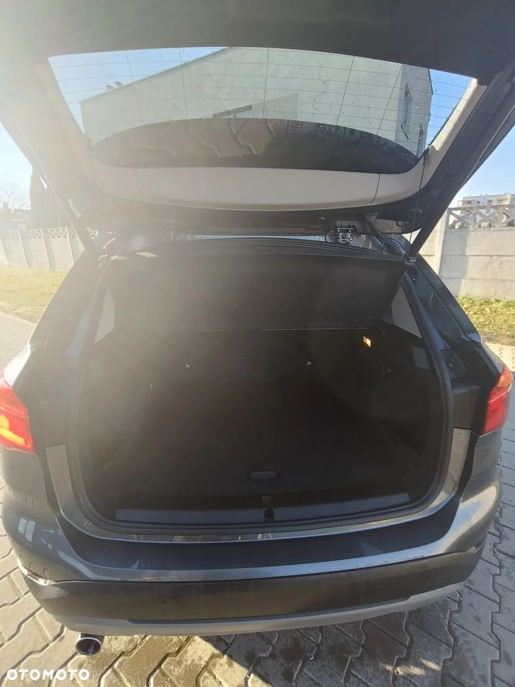 BMW X1 sDrive18d - 9