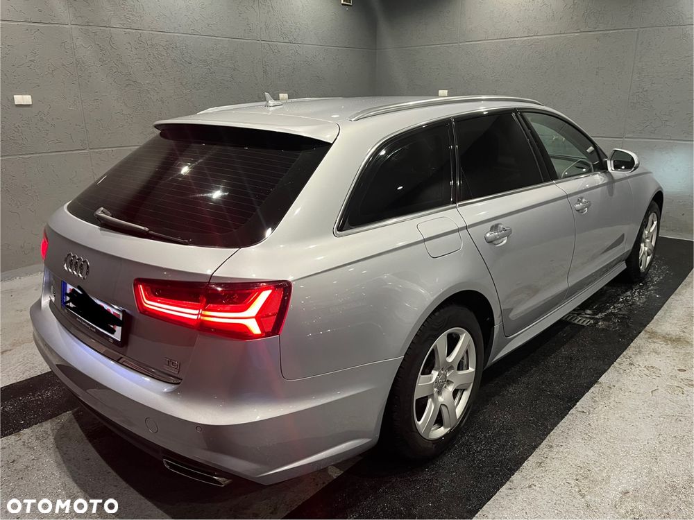 Audi A6 Avant 2.0 TDI Ultra S tronic - 11