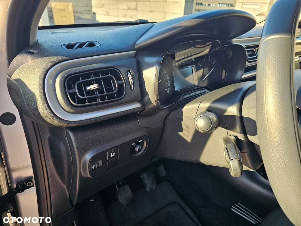Citroën C3 1.2 PureTech Shine - 12