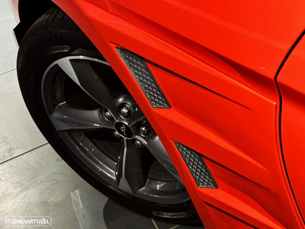 Ford Mustang - 28
