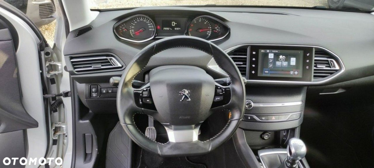 Peugeot 308 - 22