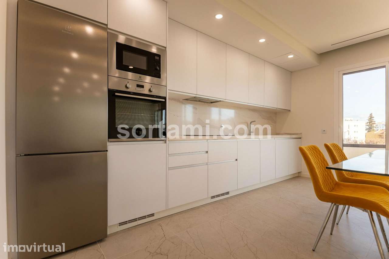 Apartamento T2 Venda em Quarteira,Loulé - Grande imagem: 3/32