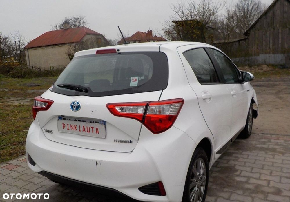 Toyota Yaris - 12