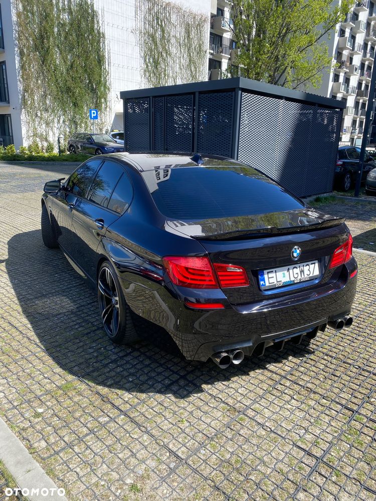 BMW Seria 5 525d xDrive - 36