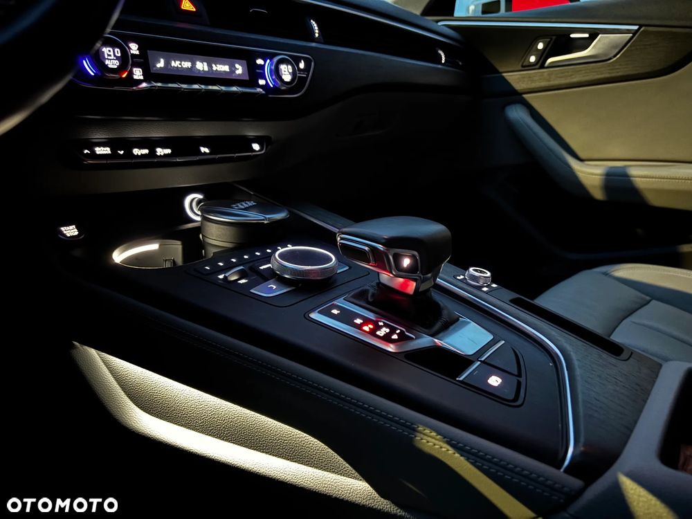 Audi A4 Limousine 40 TFSI S tronic design - 20