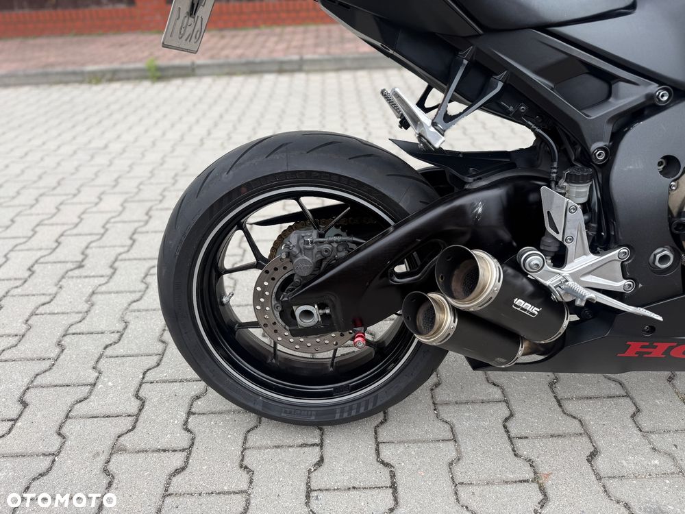 Honda CBR - 9