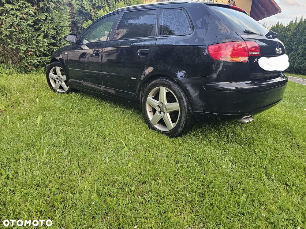 Audi A3 Sportback - 4