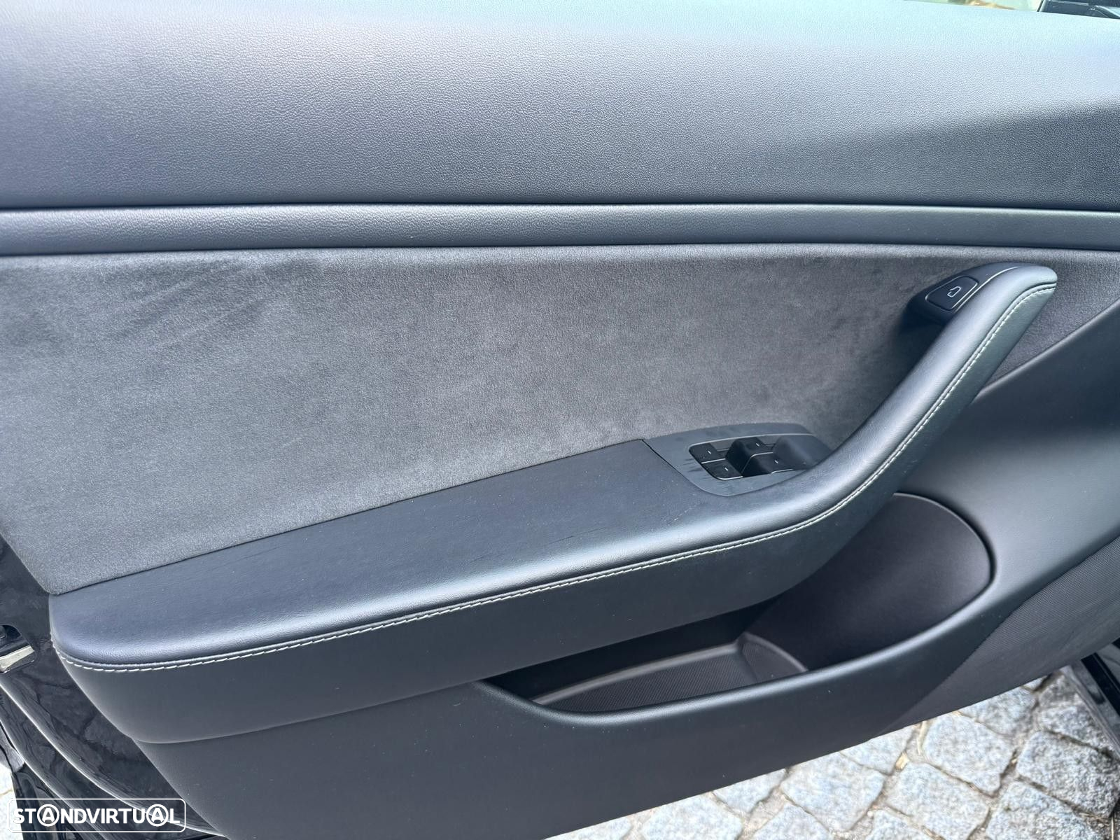 Tesla Model 3 Long Range AWD Dual Motor - 24