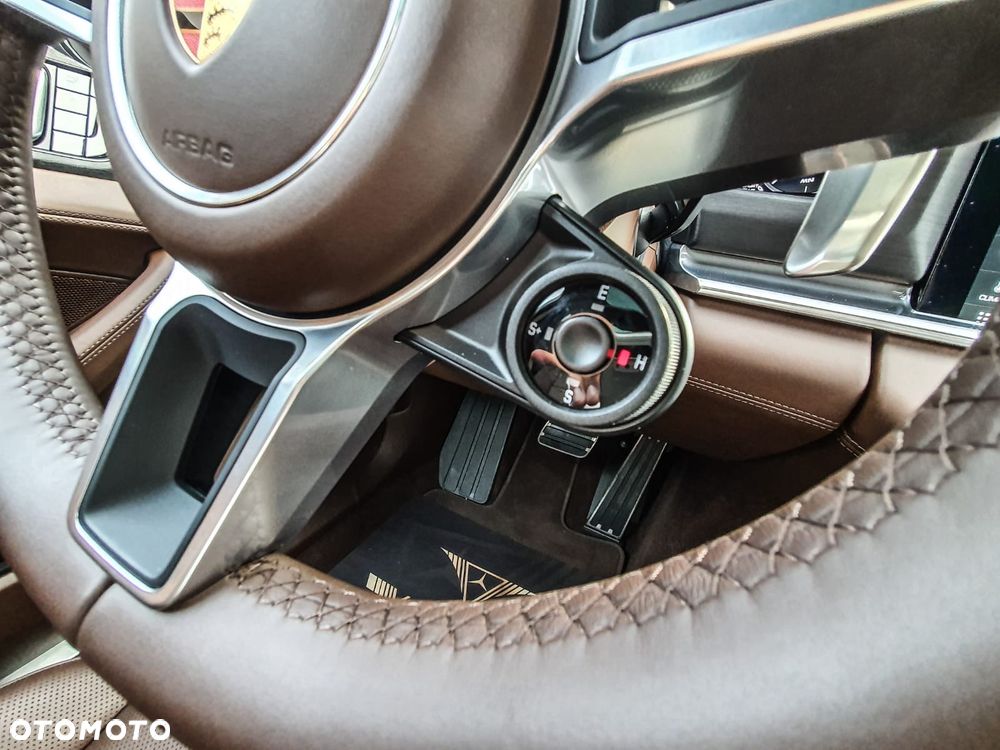 Porsche Panamera - 33