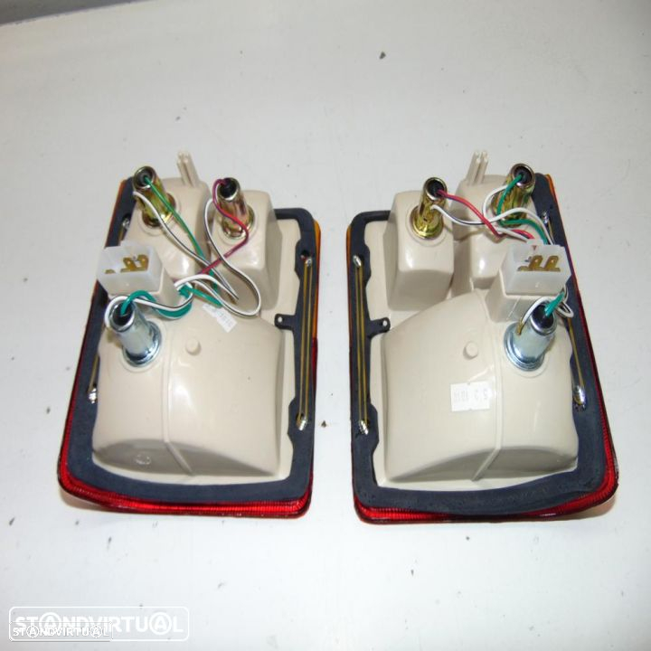 Mitsubishi Pajero 83 farolins - 3